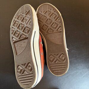 Orange Women’s Size 8 Converse Low Top Sneakers – Great Condition